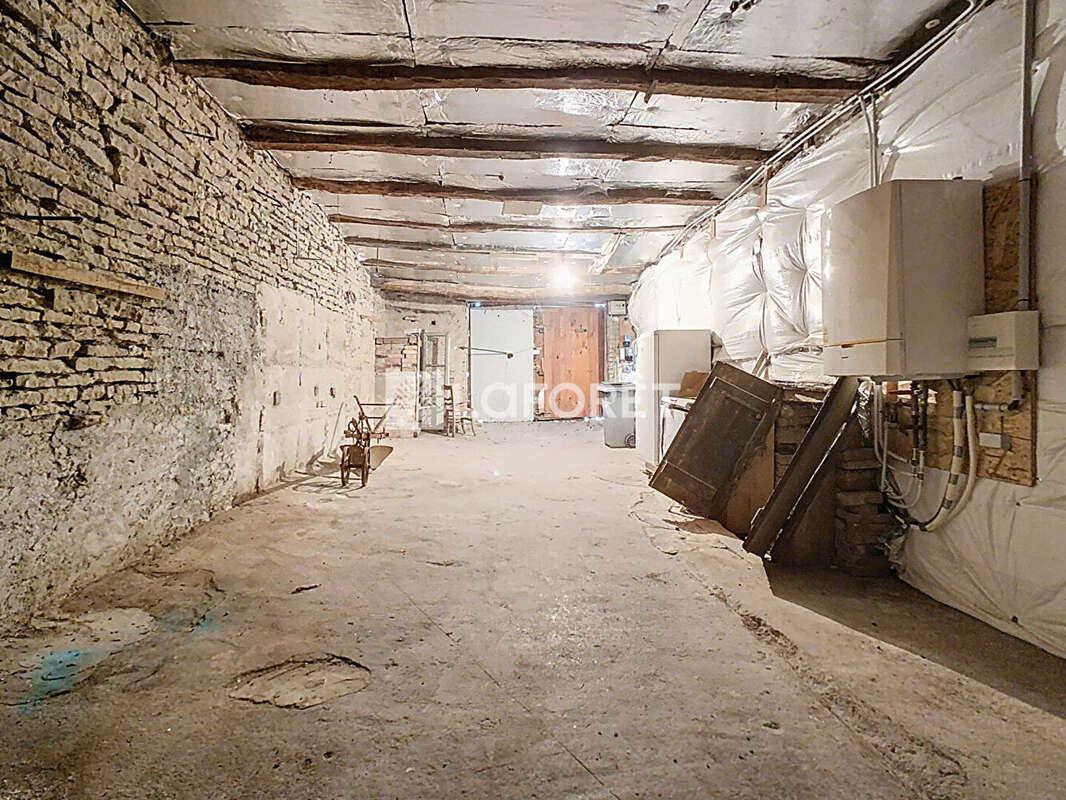Maison à CERISIERES