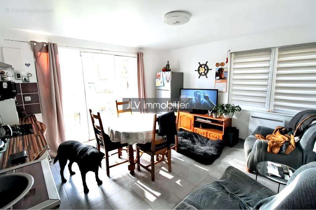 Appartement à OYE-PLAGE