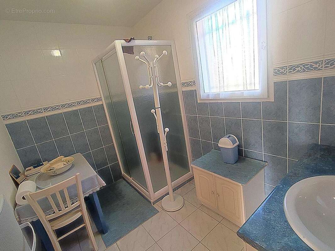Maison 136 m² à Saint-Front-La-Riviere  - photo 8