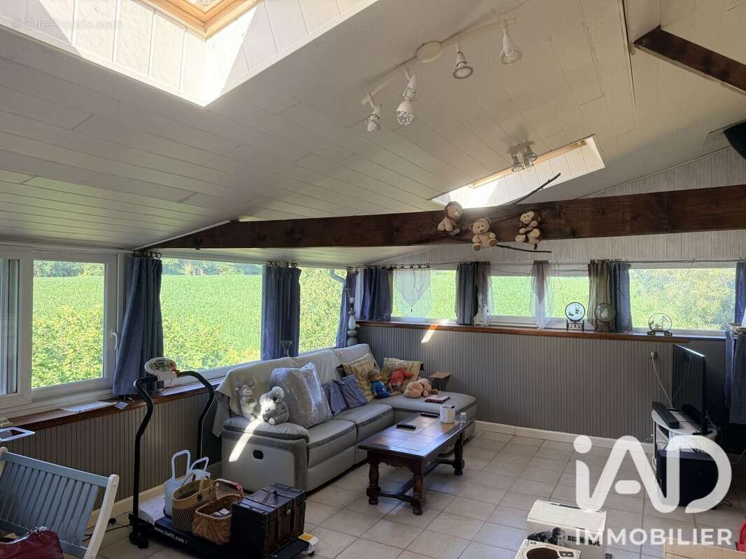 Maison 148 m² à Guern  - photo 7