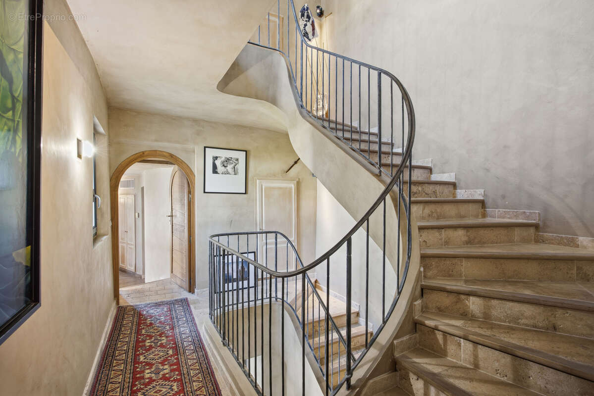 Maison à LA COLLE-SUR-LOUP