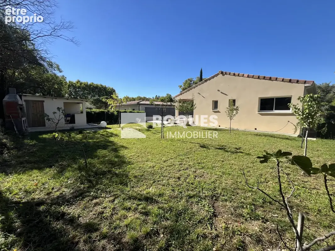 A vendre, villa contemporaine de 220m2 sur un terrain de 1306m2, Bédarieux - photo 16
