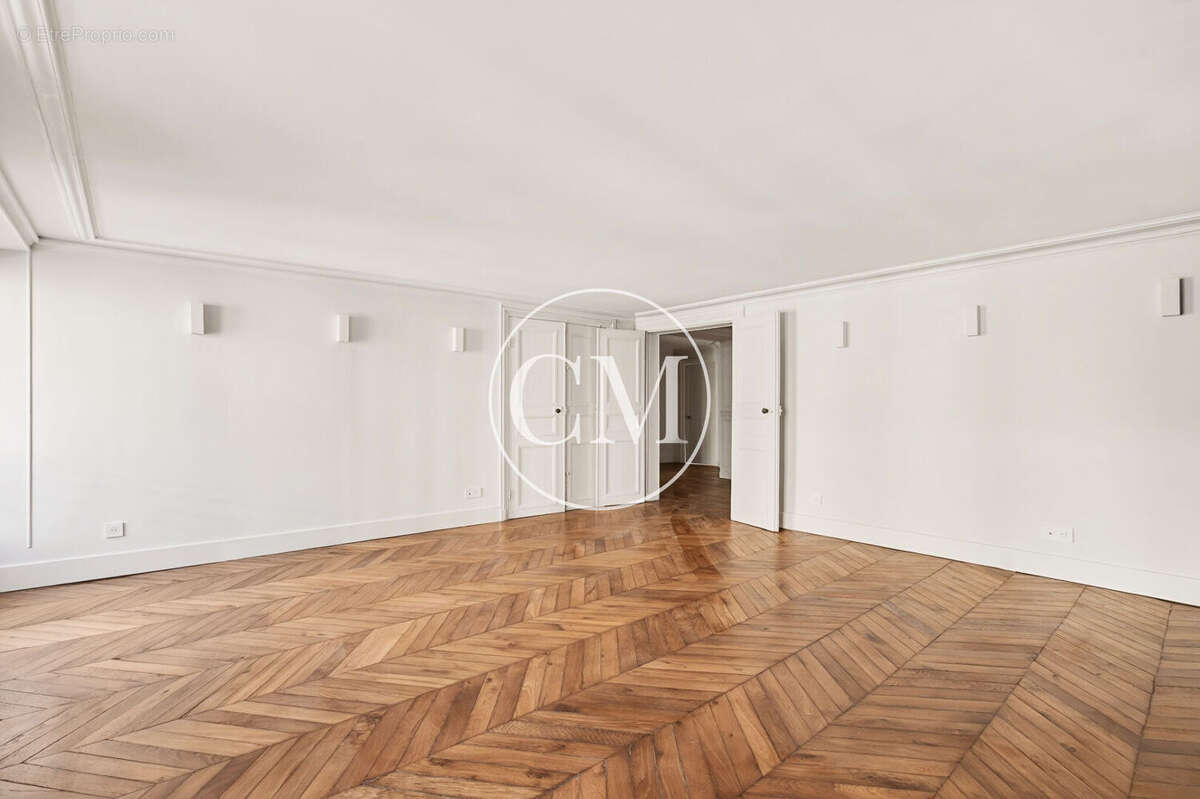 Appartement à VERSAILLES
