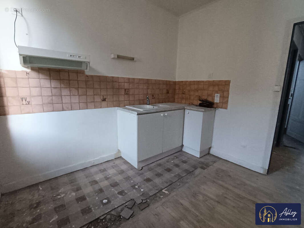 Appartement 288 m² à Bort-Les-Orgues  - photo 6
