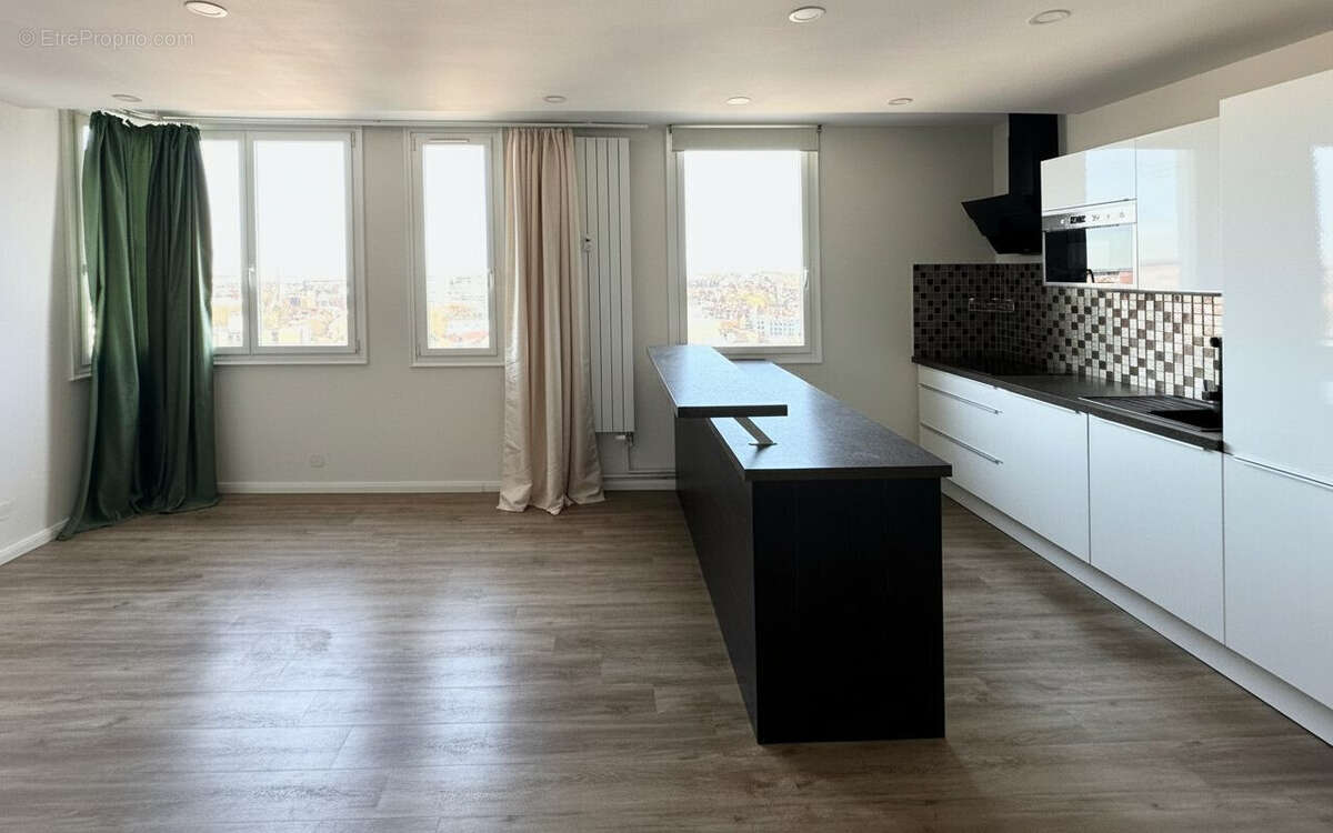 Appartement à LA MADELEINE