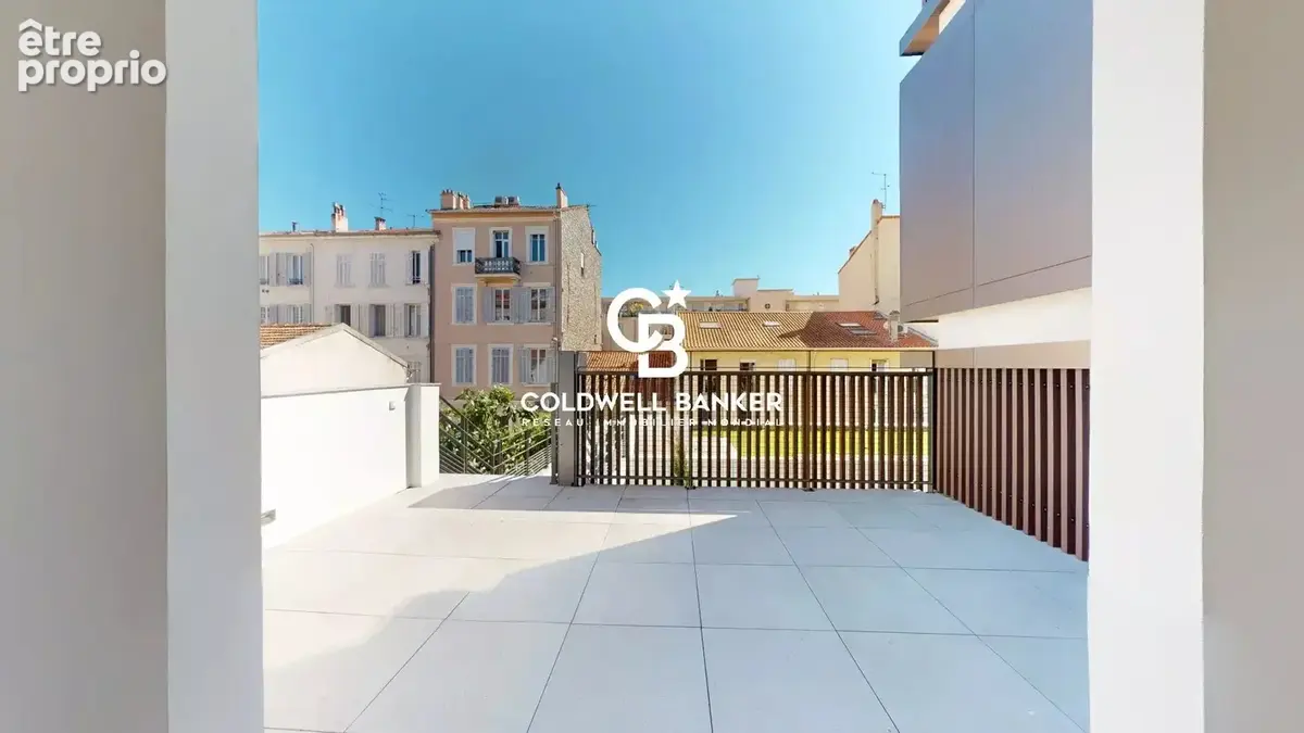 Cannes centre, Maison neuve aux prestations modernes et terrasses ensoleillées - photo 3