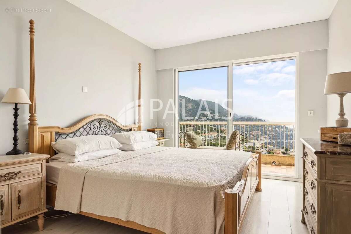 Appartement à VILLEFRANCHE-SUR-MER