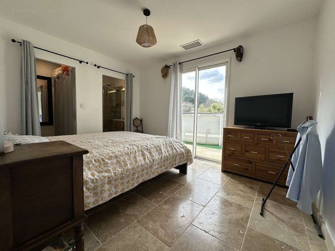 Photo 8 - Maison à ROQUEBRUN
