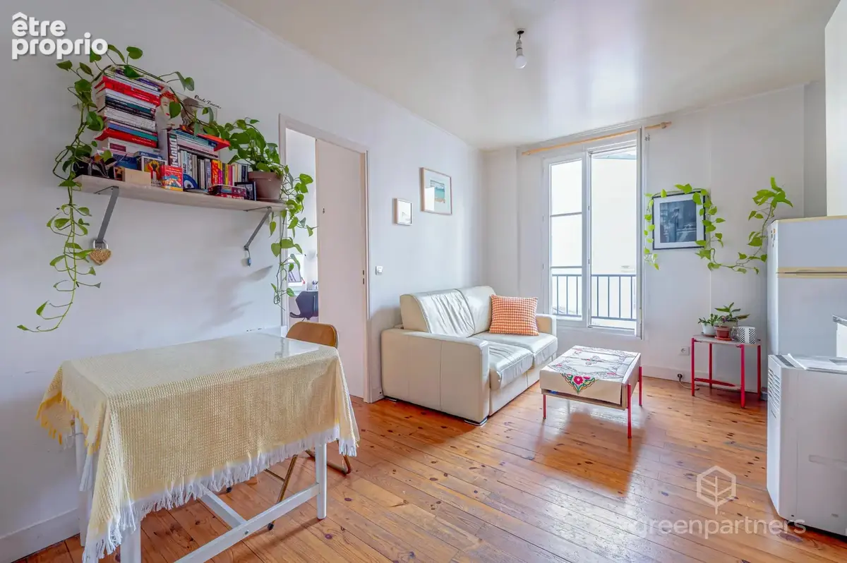 F2 29,53 m² - parquet - dernier étage - au calme - vincennes - photo 2