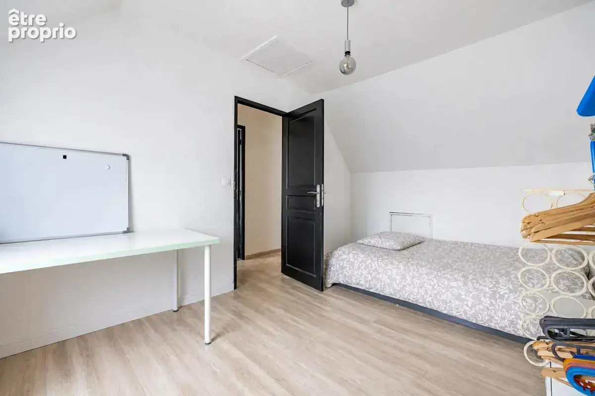 Maison de 6 pièces de 100 m² à Vigneux-sur-Seine - photo 13