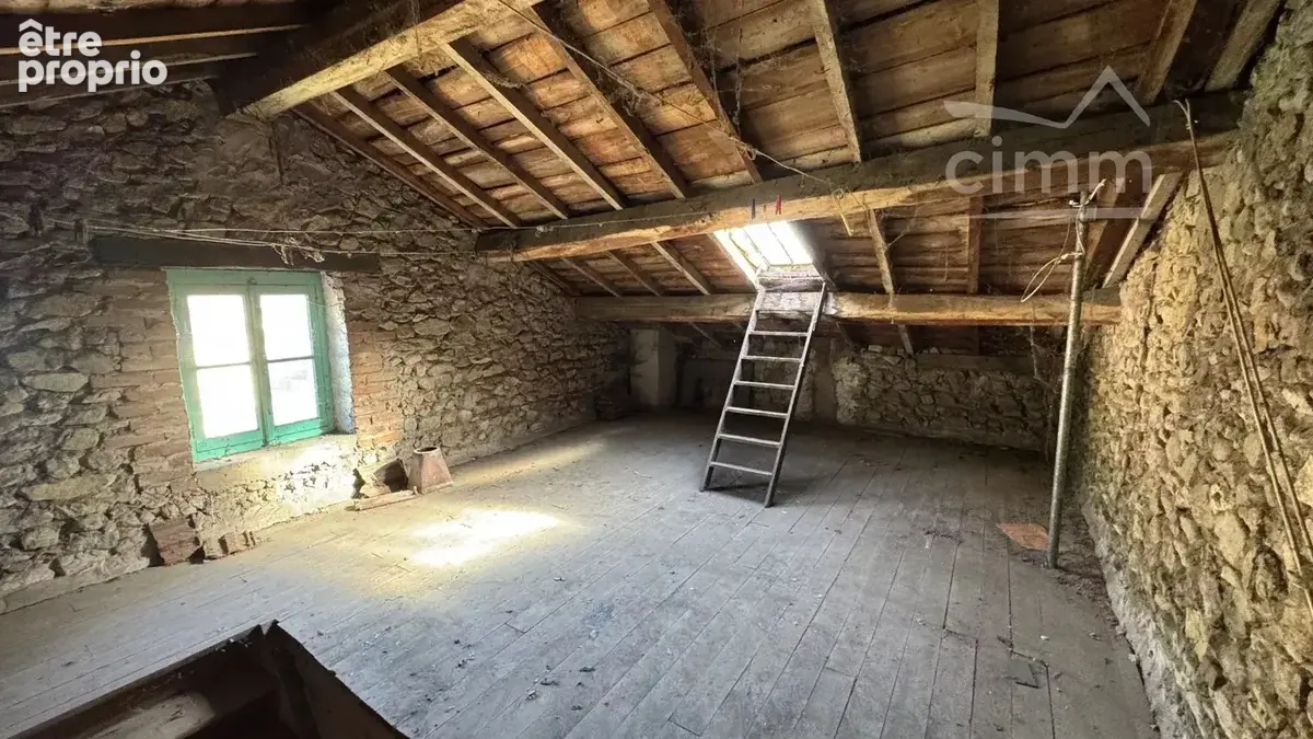 Maison de village en pierre à rénover - photo 11