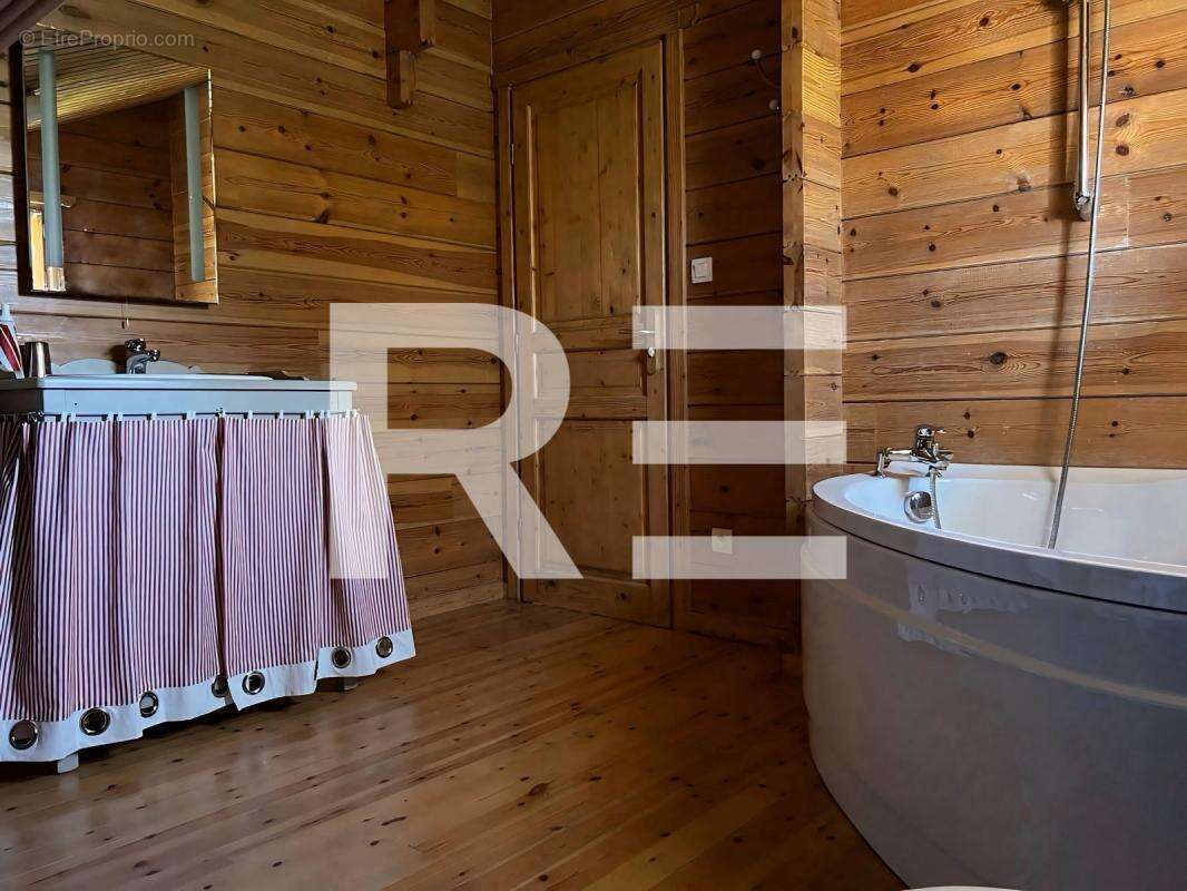 Maison à SAINT-SAUVEUR-CAMPRIEU