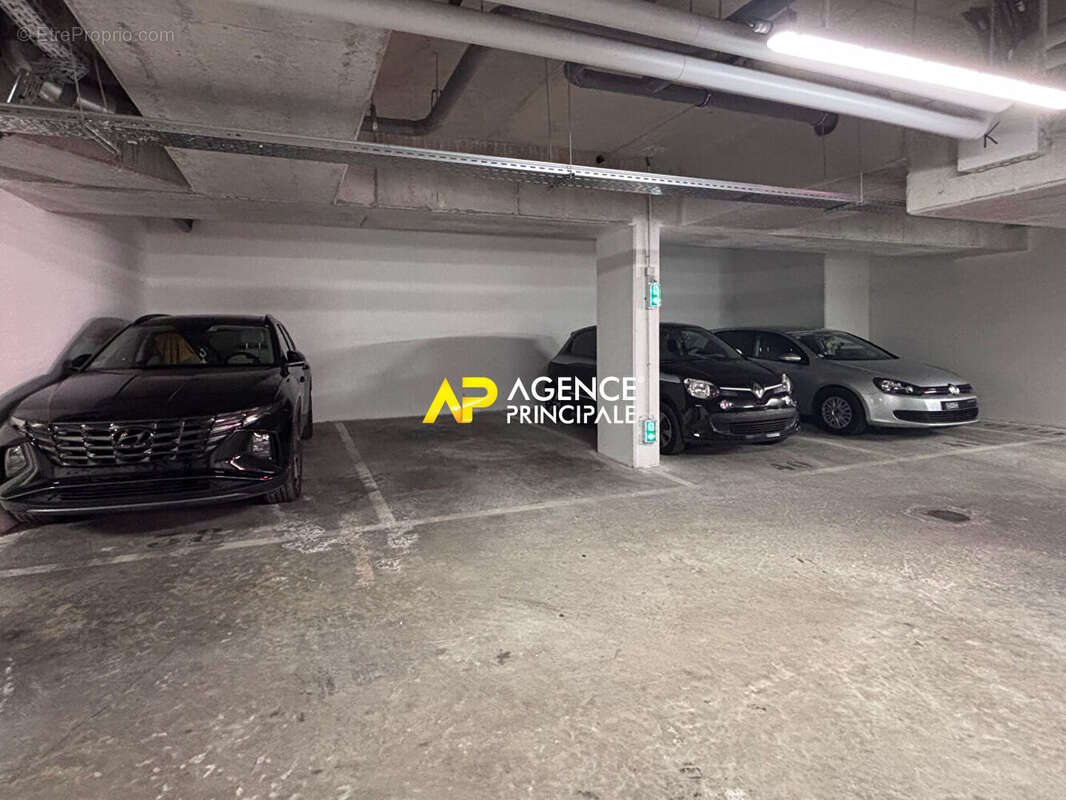 Appartement à SARTROUVILLE