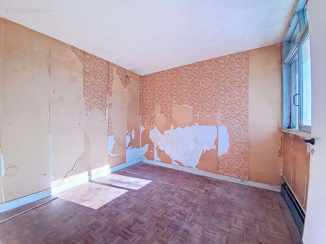 Appartement à VERNEUIL-SUR-SEINE