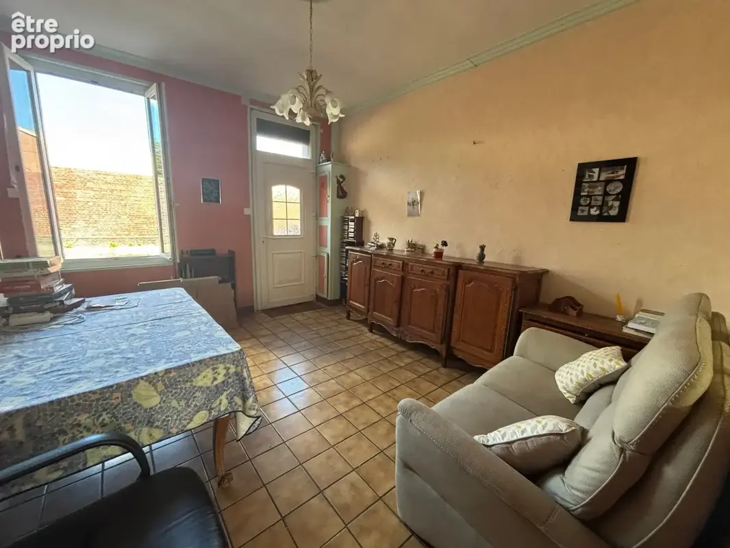 Maison de ville avec cour et garage - photo 2