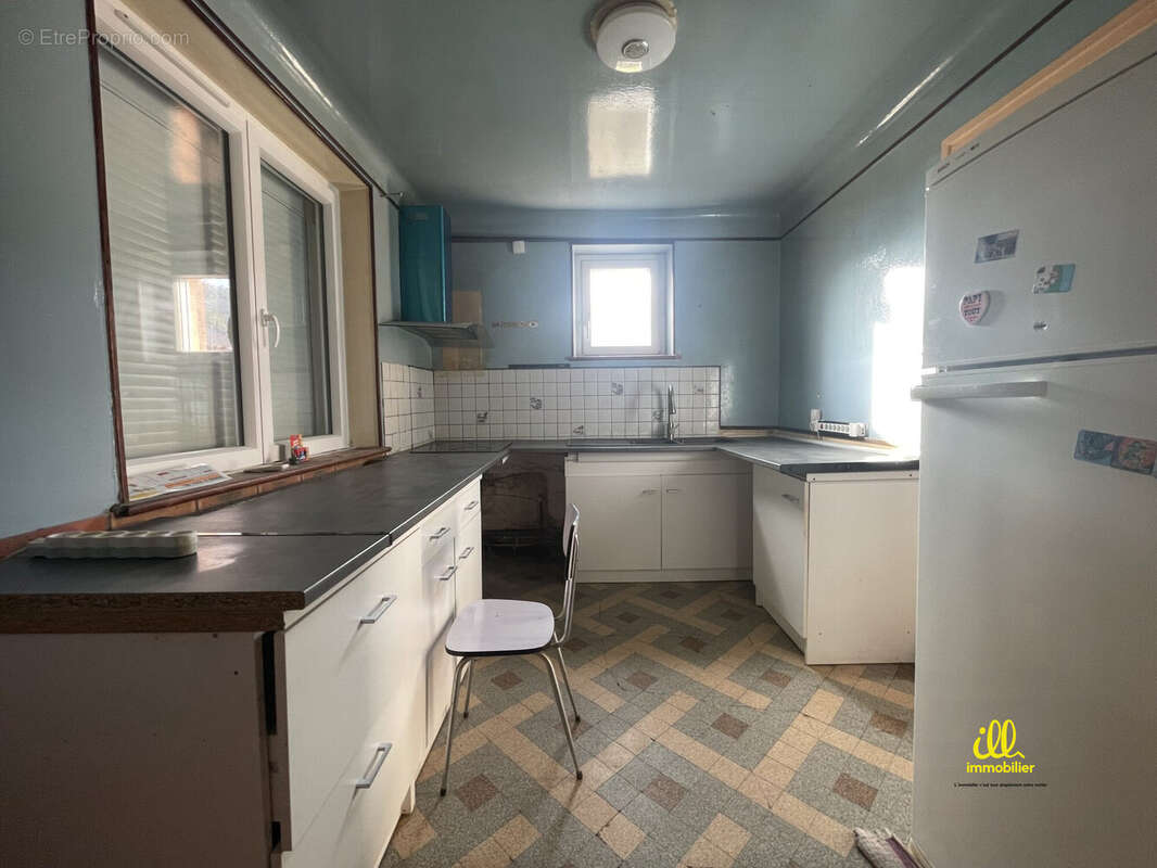 Maison à VIREUX-MOLHAIN