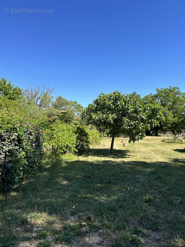 Terrain à LE VAL