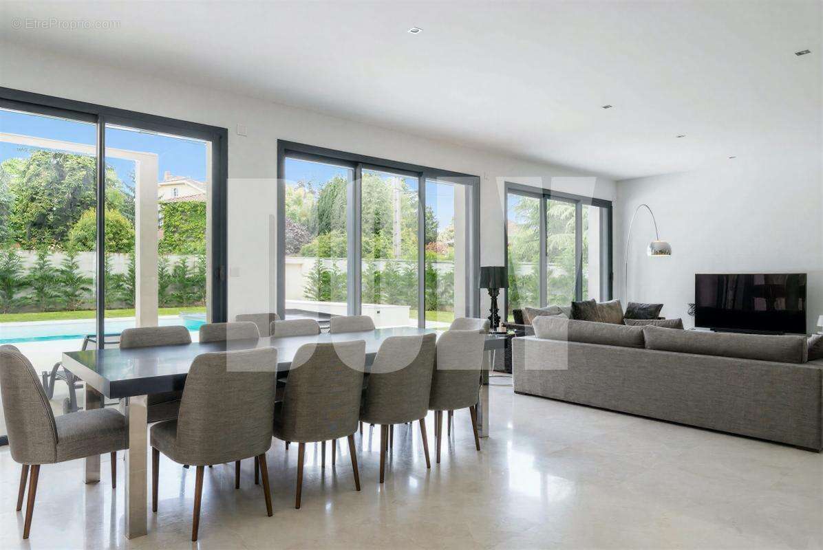 Maison à CAGNES-SUR-MER