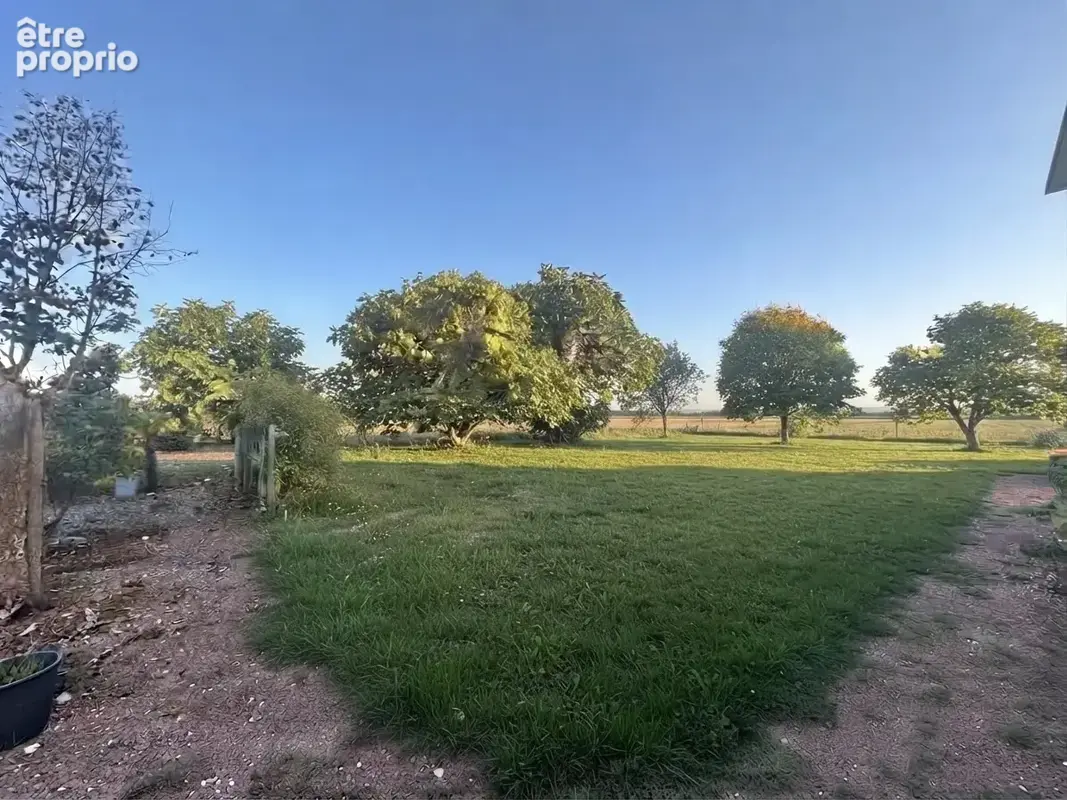 Photo Terrain à Saint-Georges-Du-Bois au prix de 43 900€