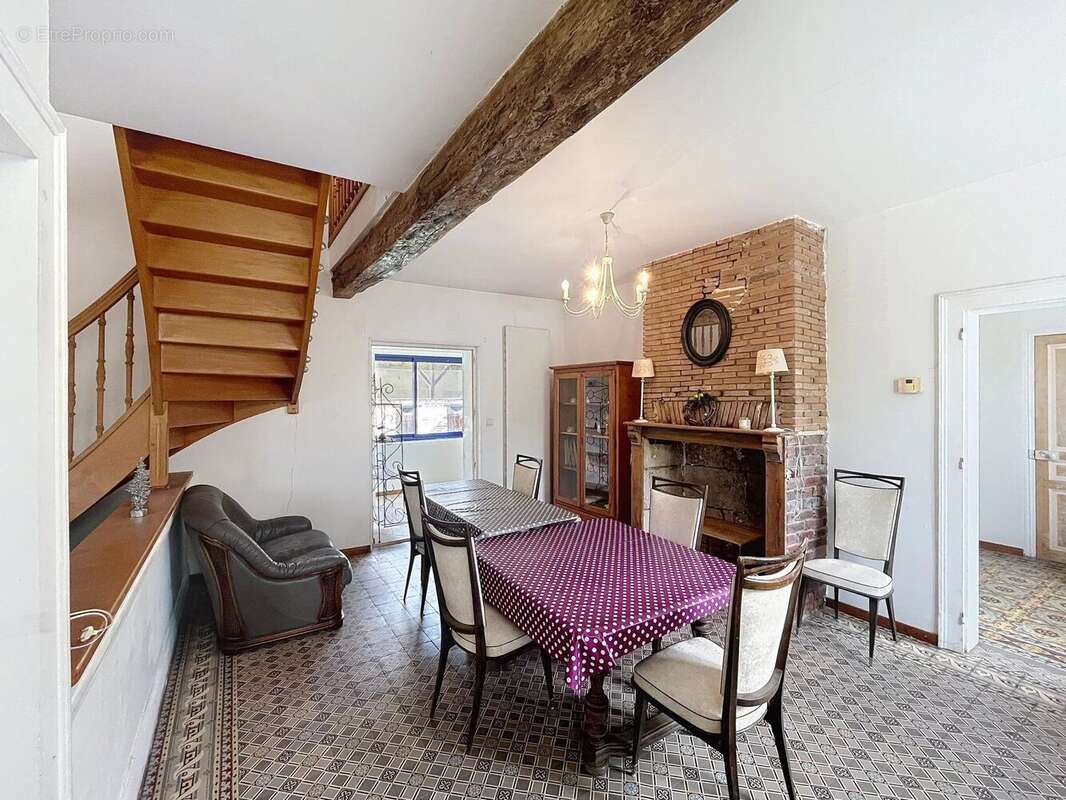 Maison à BRUYERES-ET-MONTBERAULT
