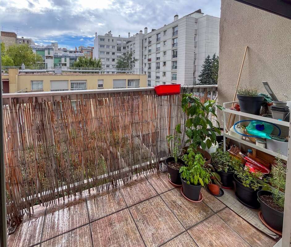 Appartement à PARIS-20E