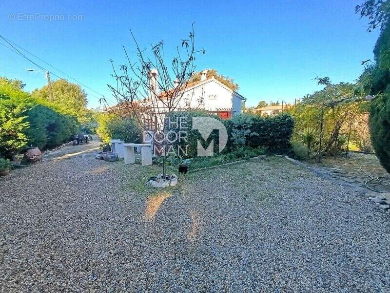 Maison à SIX-FOURS-LES-PLAGES