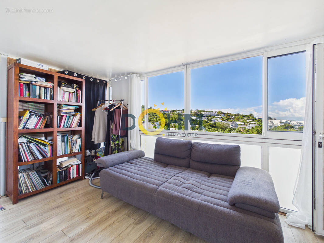 Appartement à LES AVIRONS