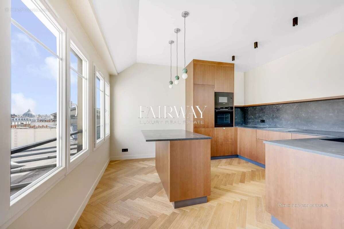 Appartement à PARIS-2E