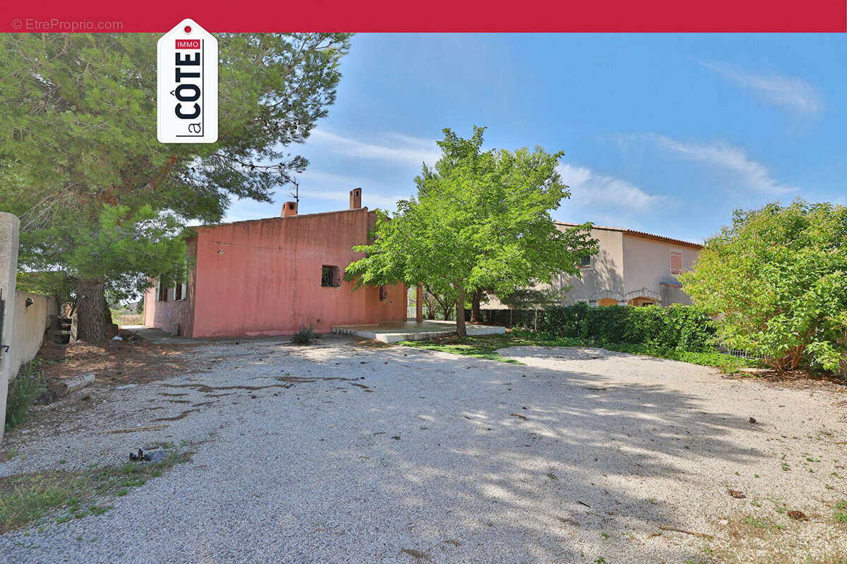 Maison Carro 4 pièce(s) 85 m2 - photo 7