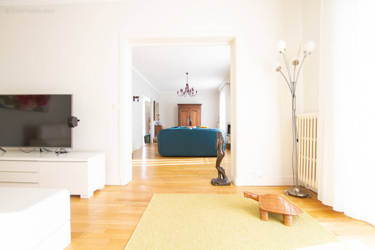 Maison à VILLENEUVE-LE-ROI