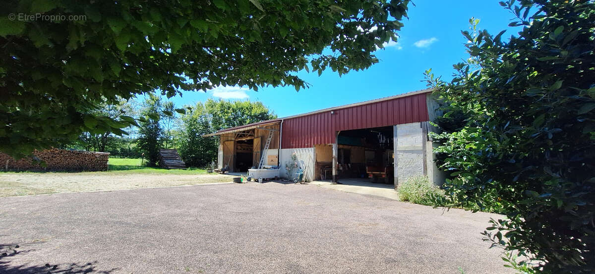 Maison à BUSSY-EN-OTHE