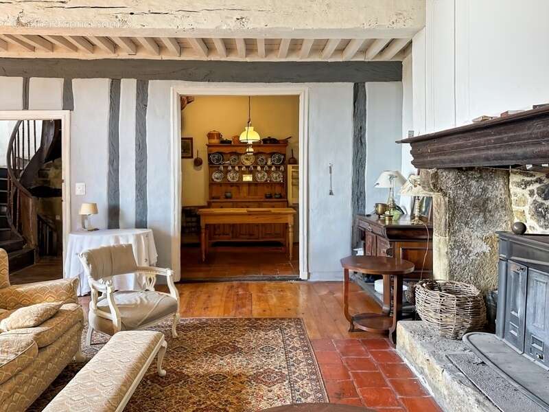Maison à BASSOUES
