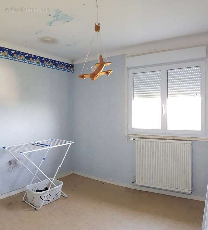 Maison à CASTELNAU-MONTRATIER