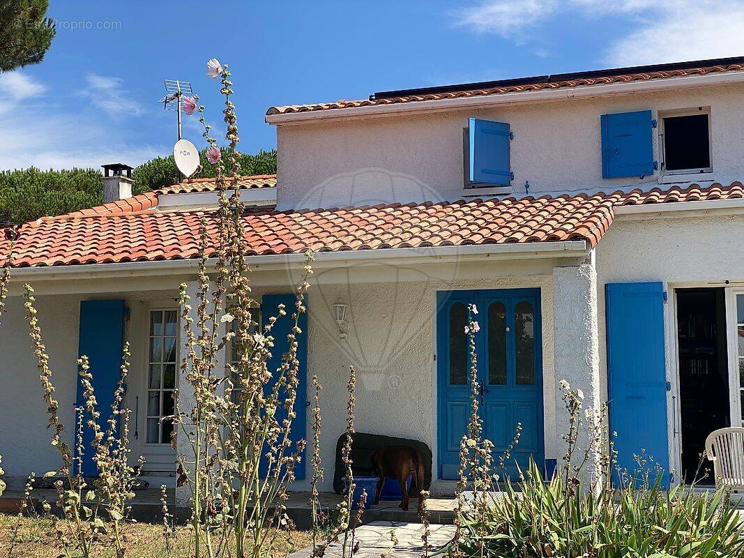 Maison à VAUX-SUR-MER