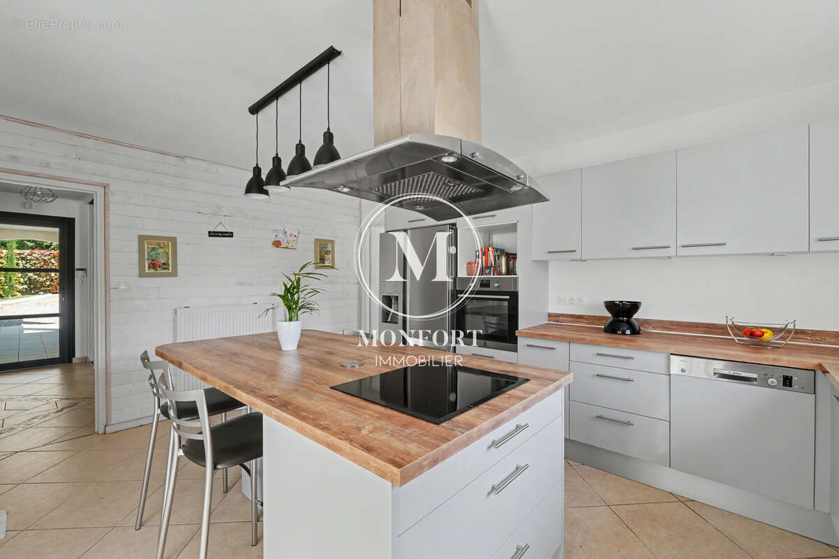 Villa familiale avec T1 indépendant, piscine. - photo 15
