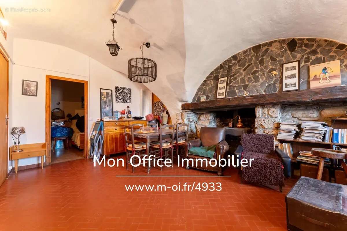 Maison à REOTIER