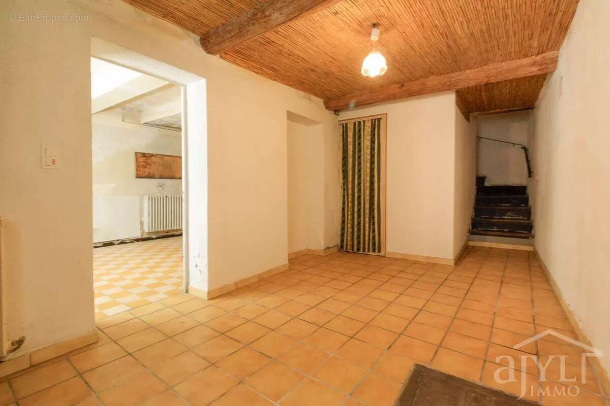 Appartement à ROGNES