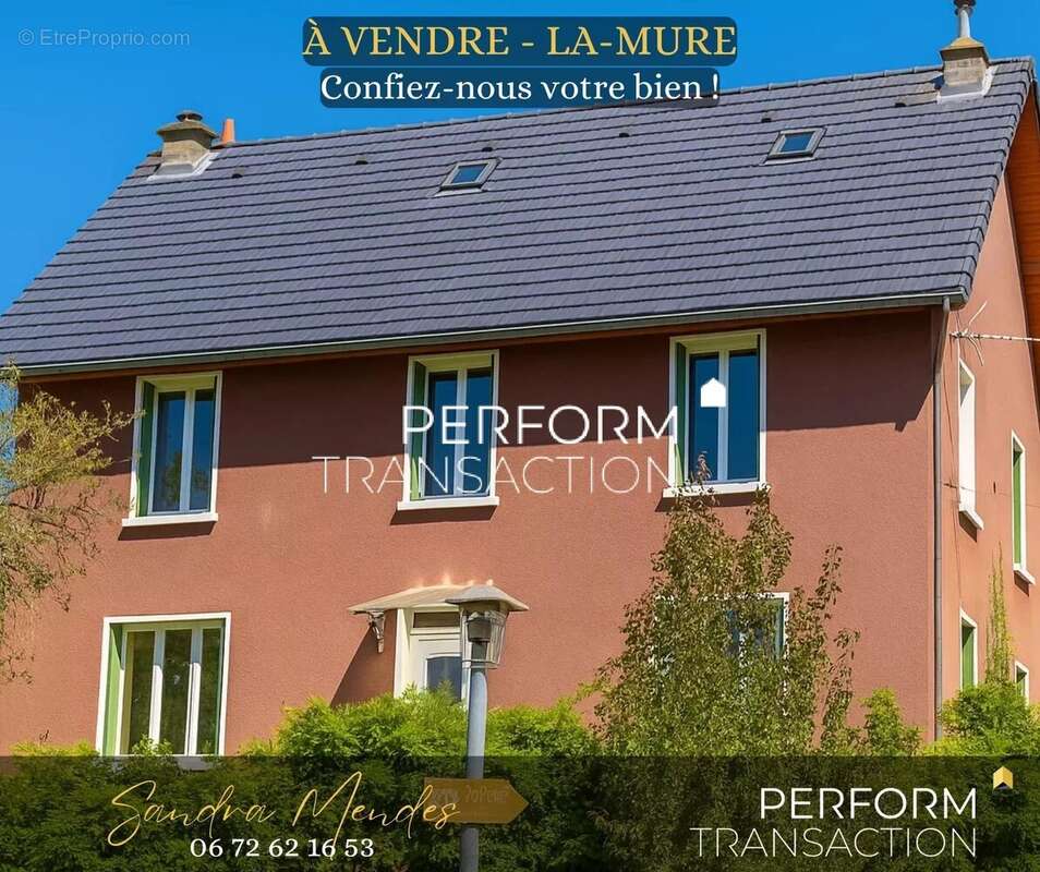 Appartement à LA MURE
