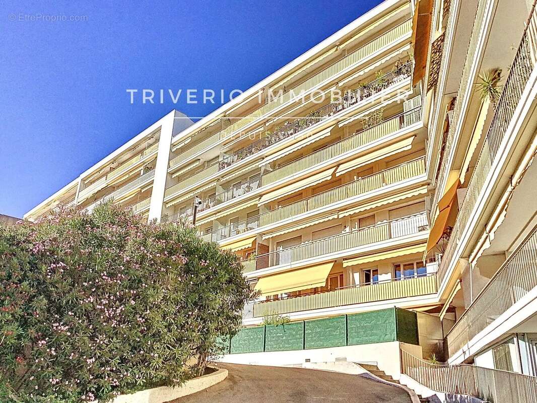 Appartement à LE CANNET