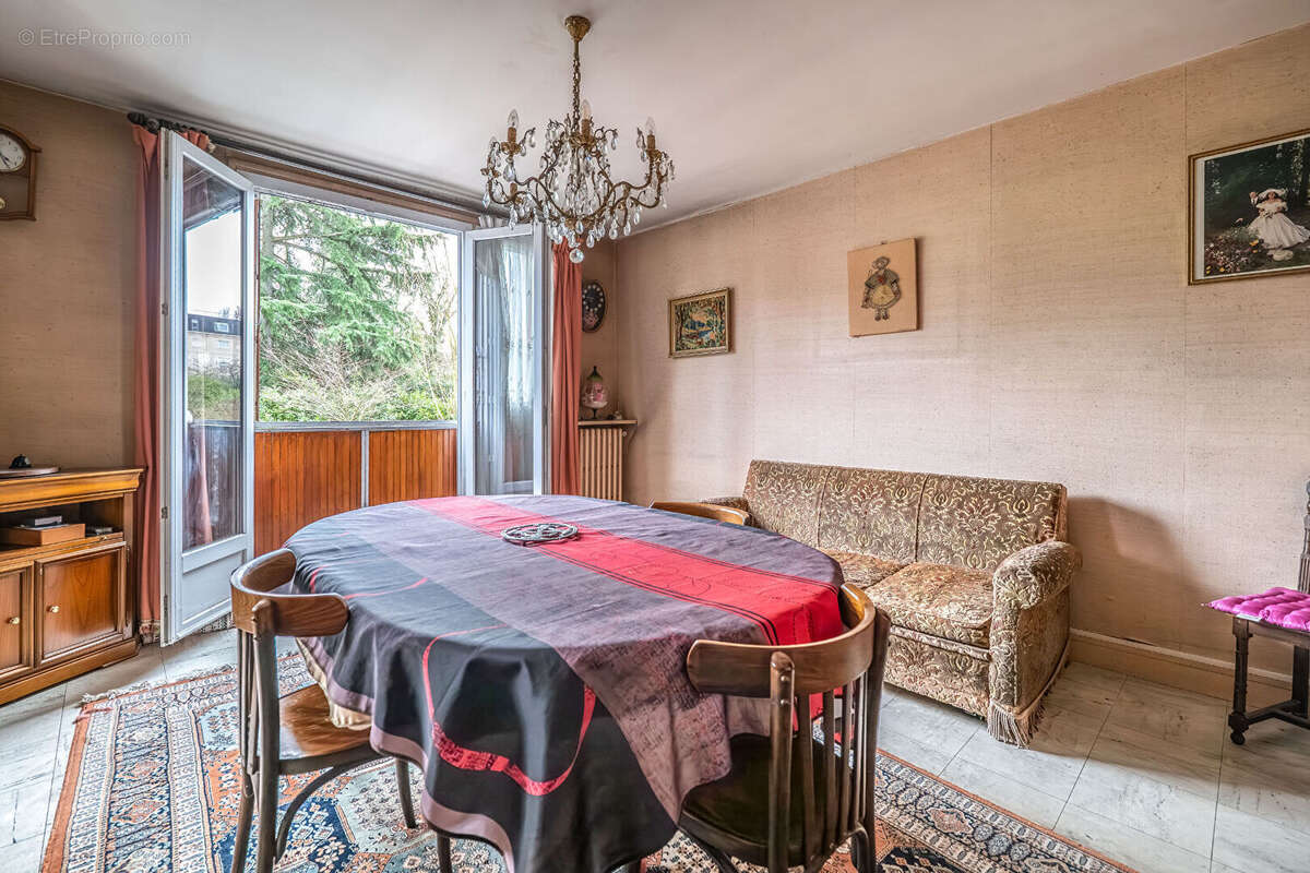 Appartement à CHAMPIGNY-SUR-MARNE
