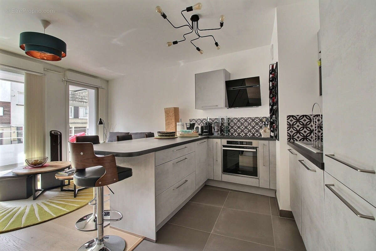 Appartement à ISSY-LES-MOULINEAUX