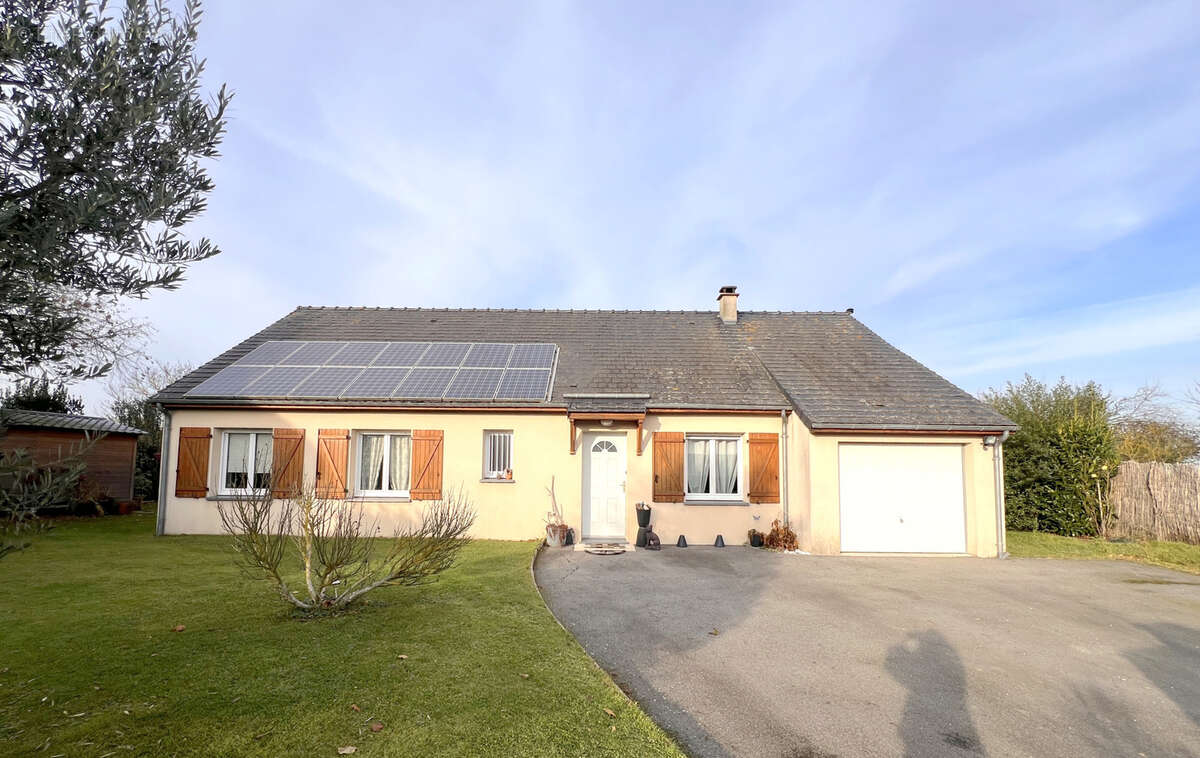 Maison à LA CHAPELLE-FORAINVILLIERS