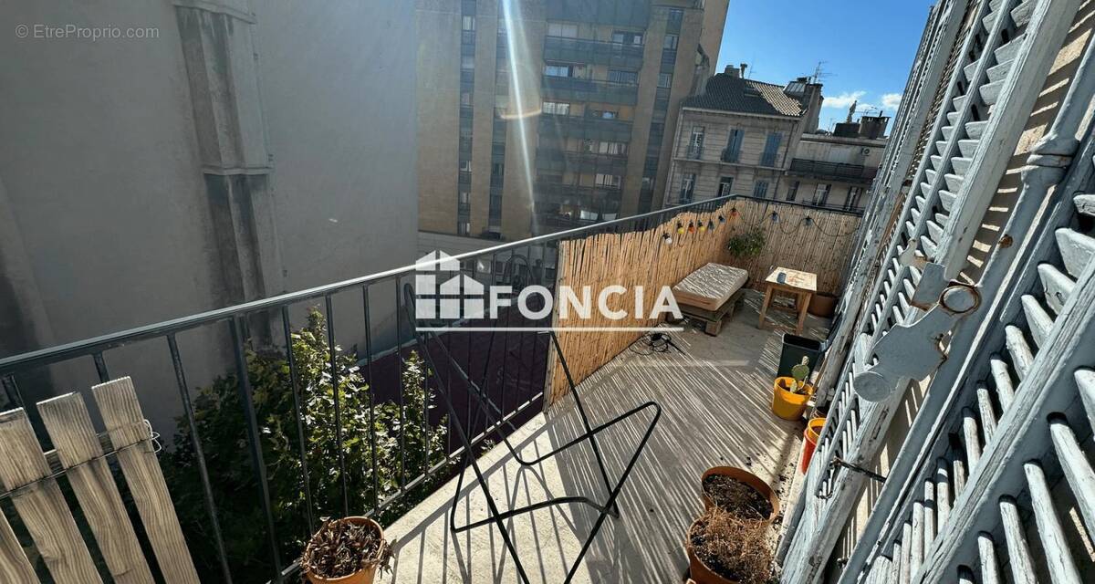 Appartement à MARSEILLE-6E