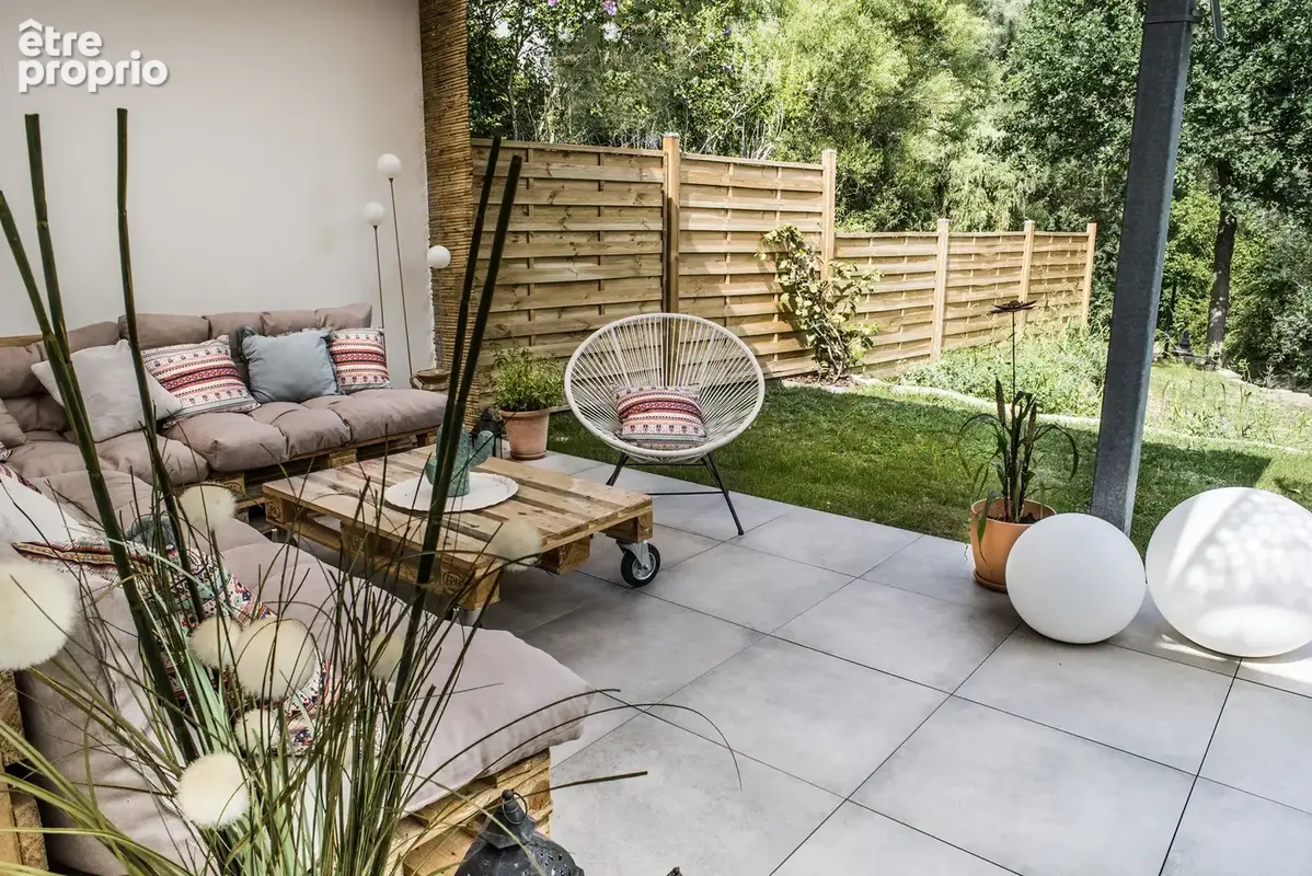 Propriété d’exception avec vue sur la rivière   Volumes, élégance et nature - photo 25