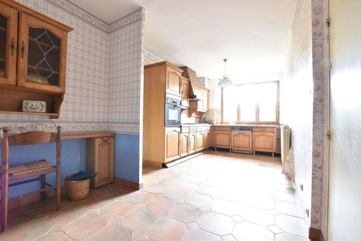 Maison à SAINTE-FOY-LES-LYON