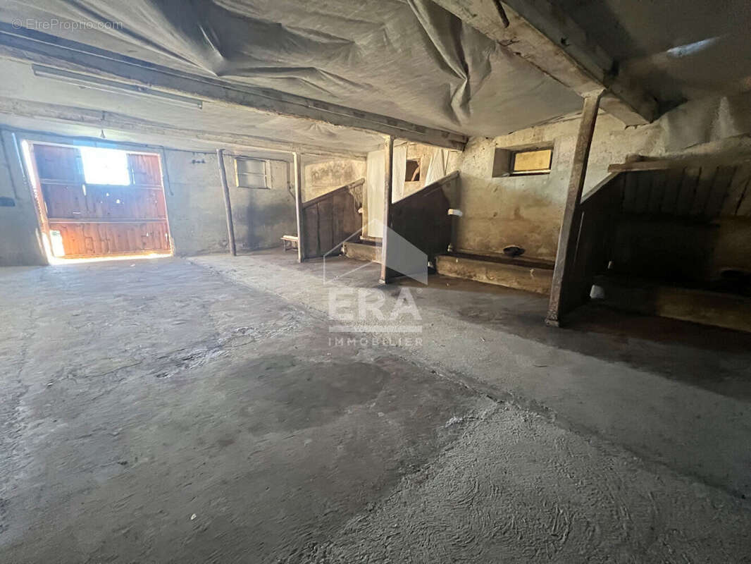 Maison à VILLEMBITS