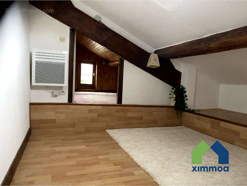 Vente appartement rénové libre, type studio duplex  - photo 5