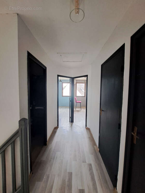 Maison à PONT-SUR-YONNE