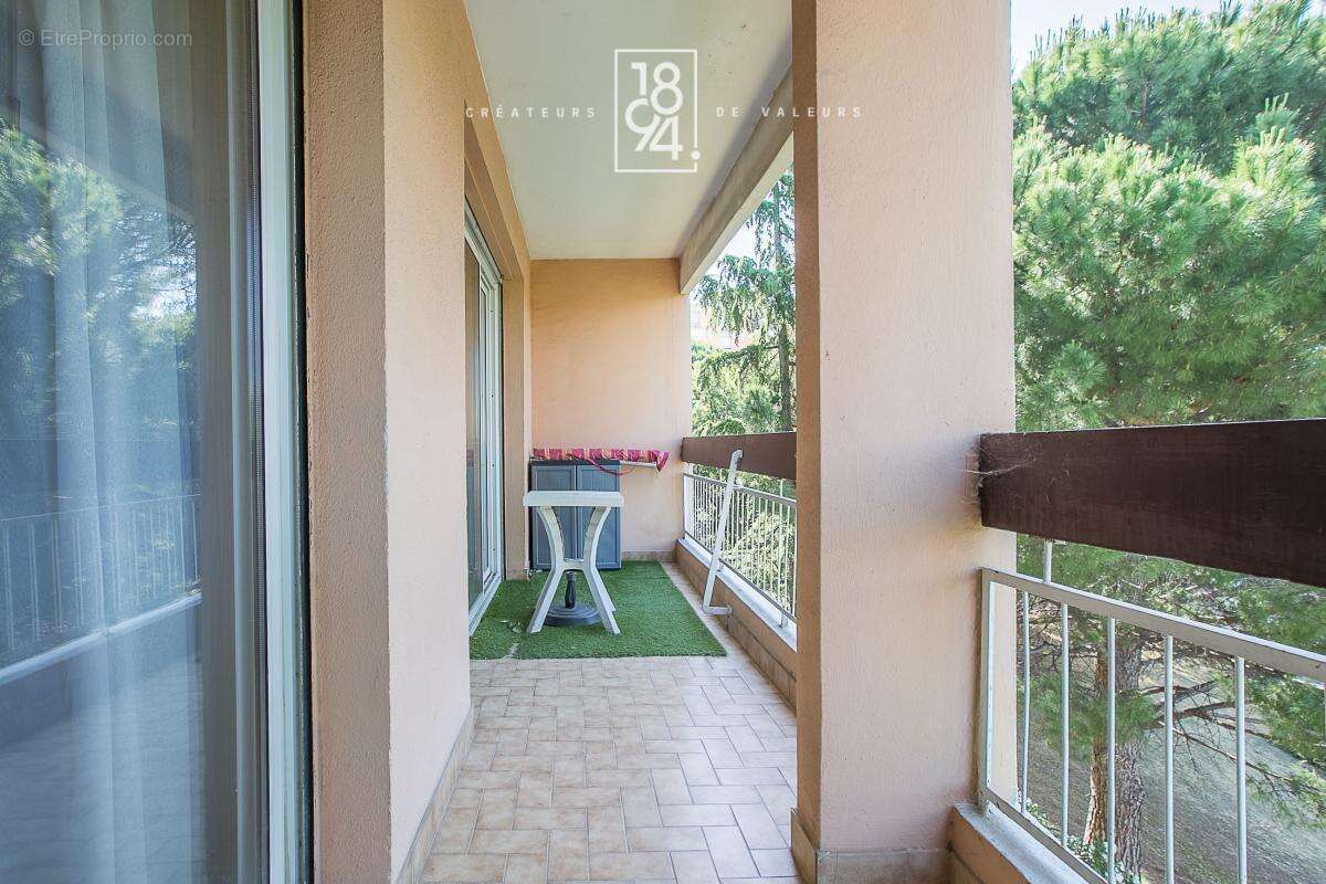Appartement à MARSEILLE-12E