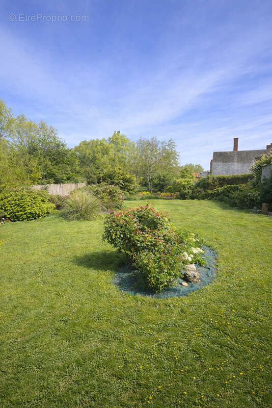 Maison à ELEU-DIT-LEAUWETTE